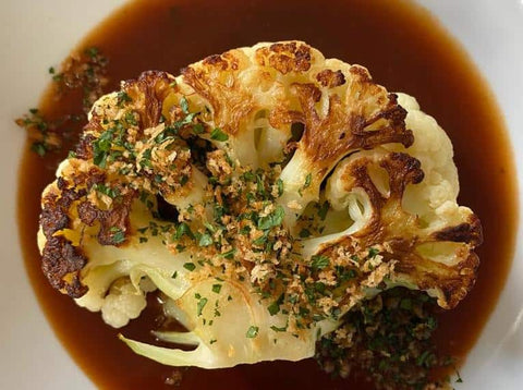 Vegan gravy with cauliflower steak